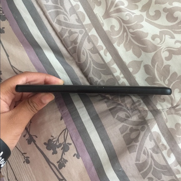 LG Stylo 4 cell phone 📱 - Picture 3 of 3